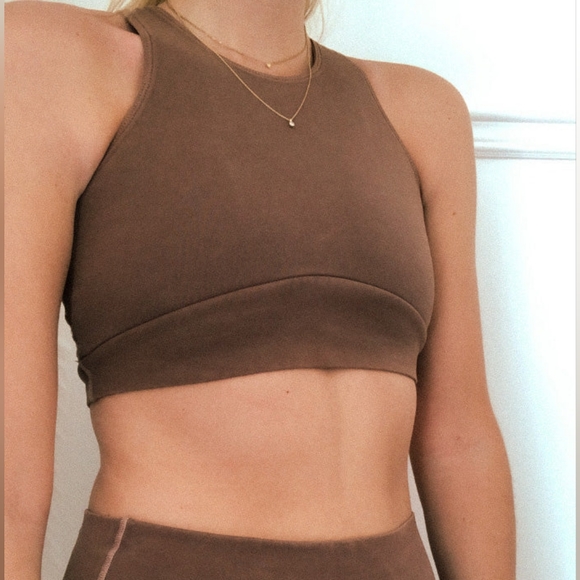 Praise Endurance Top - Picture 1 of 5